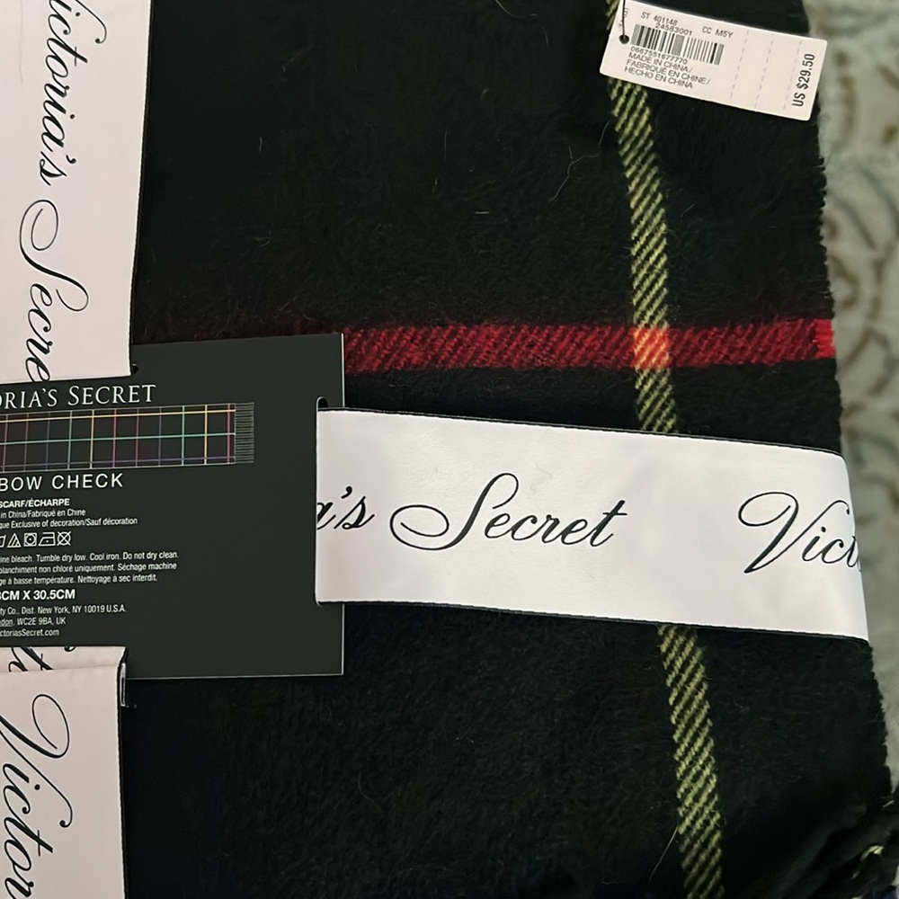 Scarf - Picture 3 of 4